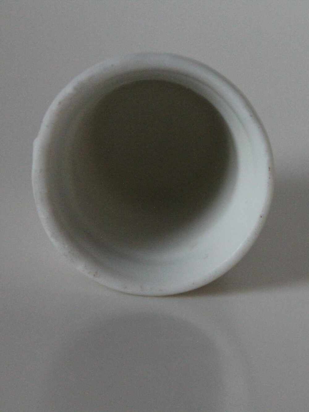 Porcelain Thimble with Roses - Picture 7 of 8